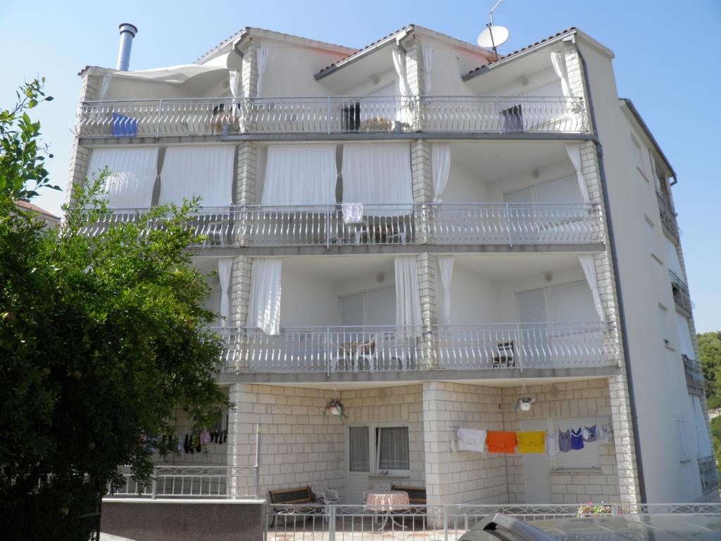 Apartments Horizont Trogir Bagian luar foto